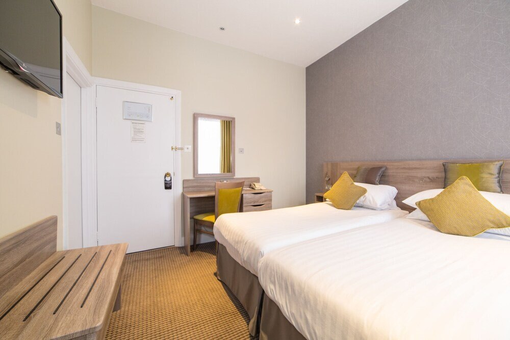 Phoenix Hotel Room Type - Executive Twin Room