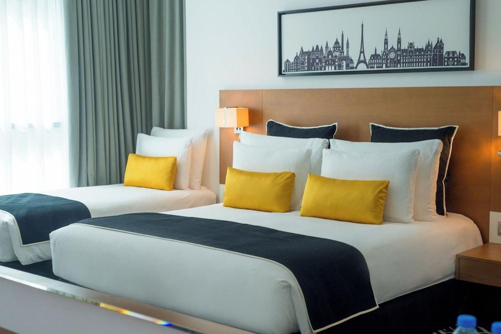 TRYP by Wyndham Dubai Room Type - TRYPLE Room