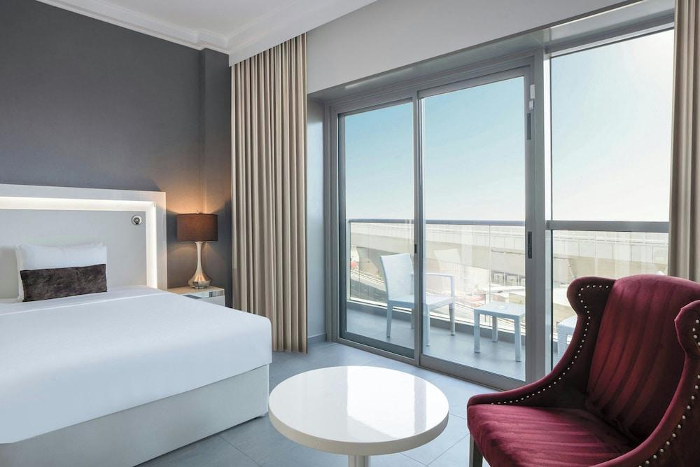 The First Collection Marina, Dubai, a Tribute Portfolio Hotel Room Type - Deluxe King Room