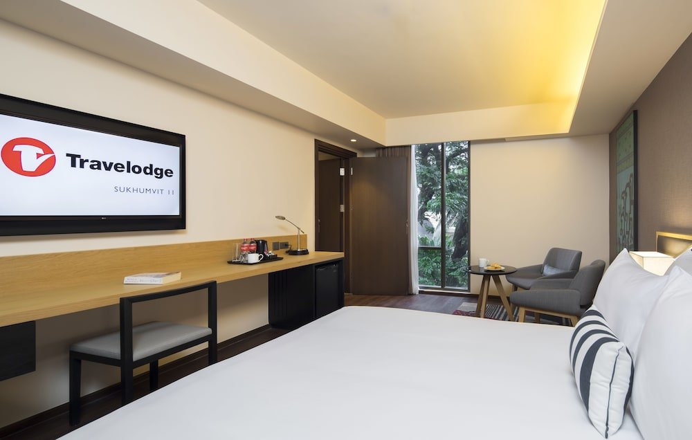Travelodge Sukhumvit 11 - Tap to explore photos