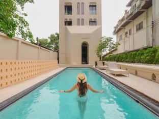 Amdaeng Bangkok Riverside Hotel - Tap to explore photos