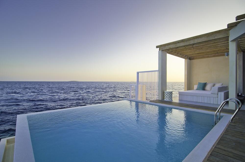 Amilla Maldives Room Type - Lagoon Water Pool Villa