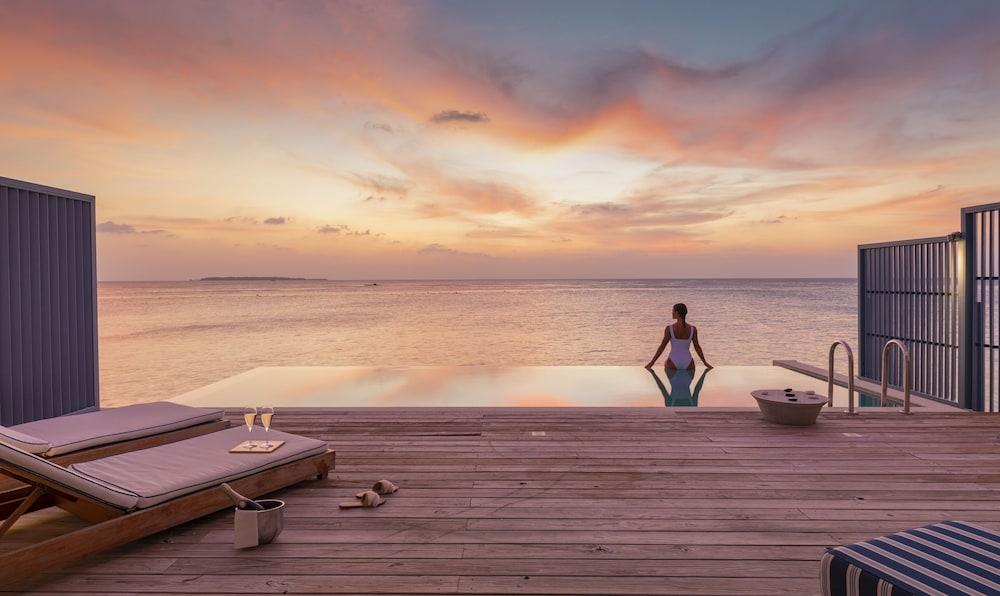 Amilla Maldives Room Type - Sunset Water Pool Villa