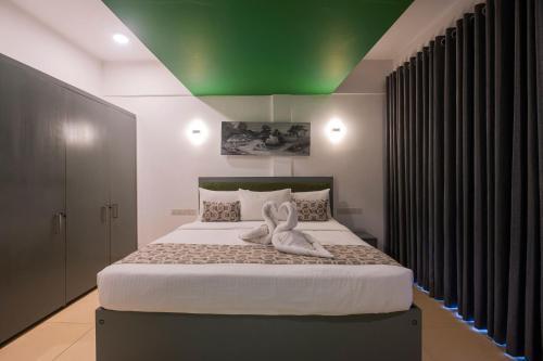 Thilhara Days Inn - Tap to explore photos