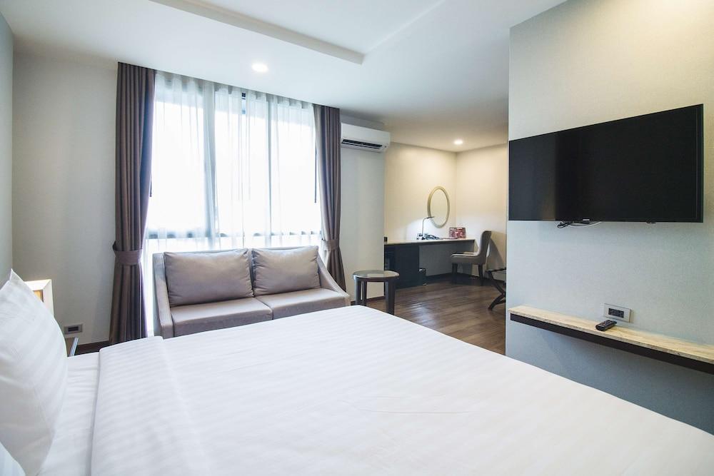 SureStay Plus Hotel by Best Western Sukhumvit 2 Room Type - Superior Room, 1 King Bed, Non Smoking