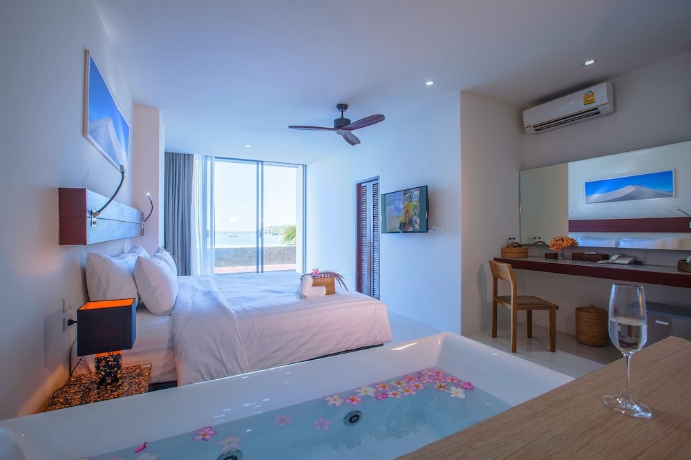 Norn Talay Surin Beach Phuket Room Type - Suite with Sea View