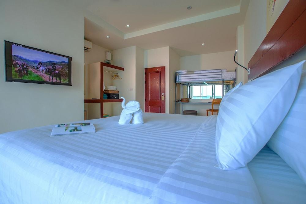 Norn Talay Surin Beach Phuket Room Type - Family Room with Sea View