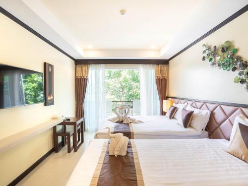 Baan Sailom Resort - Tap to explore photos