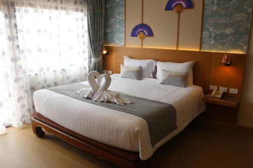 Baan Sailom Resort Room Type - Deluxe Double Room with Balcony