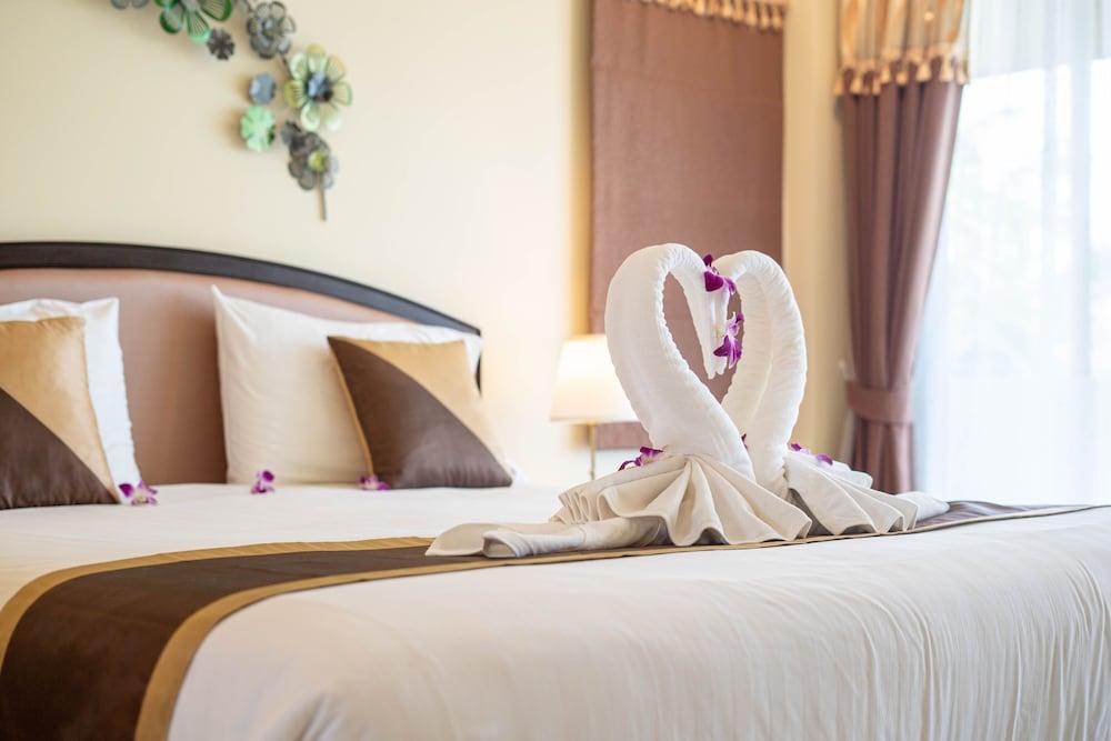Baan Sailom Resort