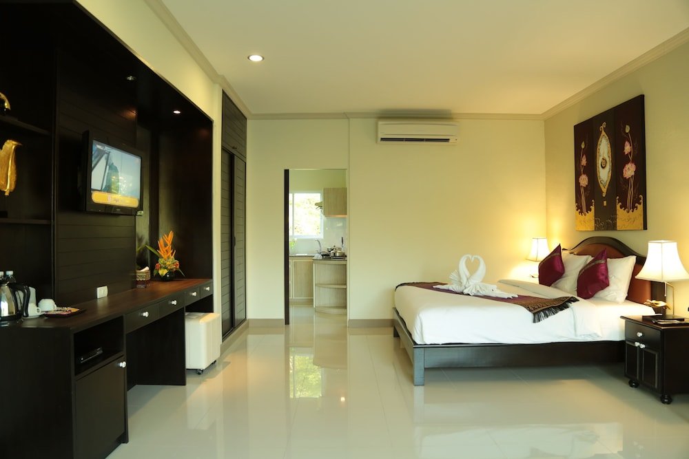 Naka Resort Room Type - Deluxe Room