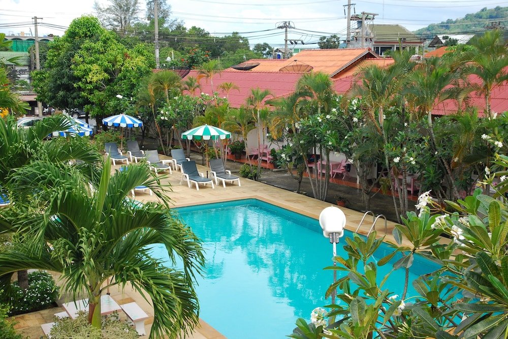 بي إس 2 ريزورت