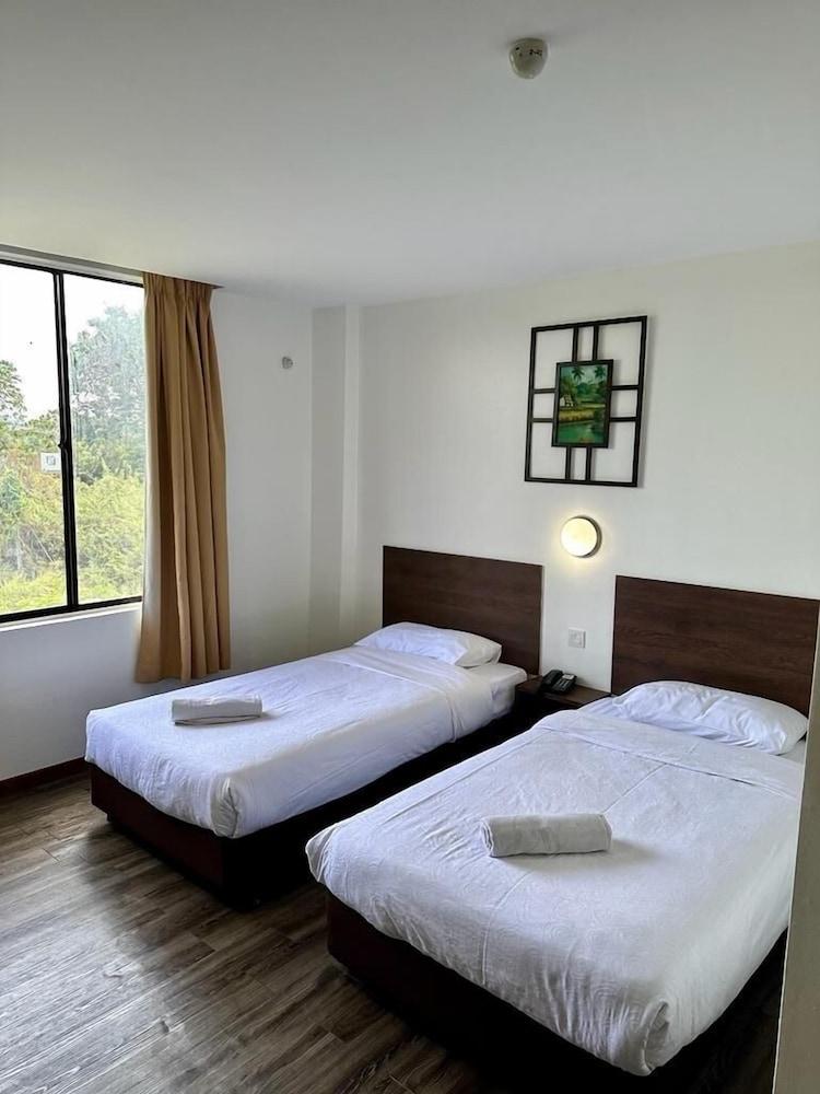 Langkawi Baron Hotel Room Type - Budget Double or Twin Room