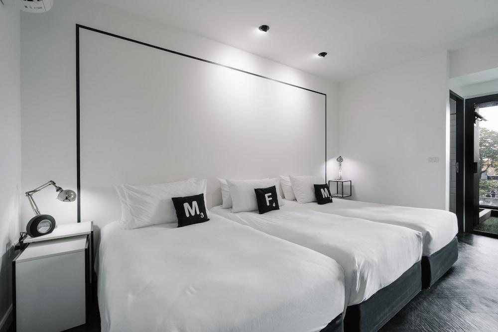 Blu Monkey Hub and Hotel Room Type - Deluxe Triple - Free Co-Working space 24 hrs.