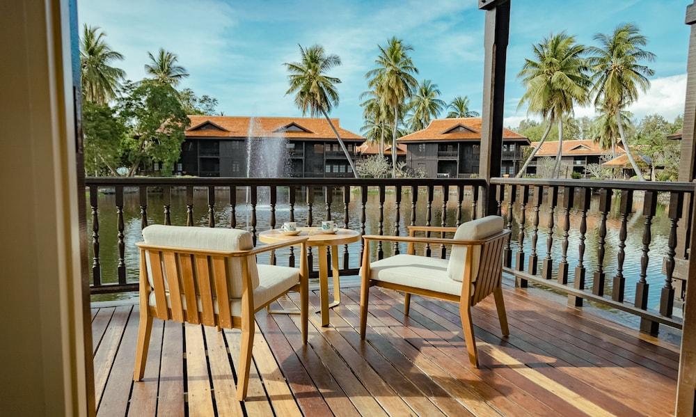 Pelangi Beach Resort & Spa, Langkawi Room Type - Lakefront King