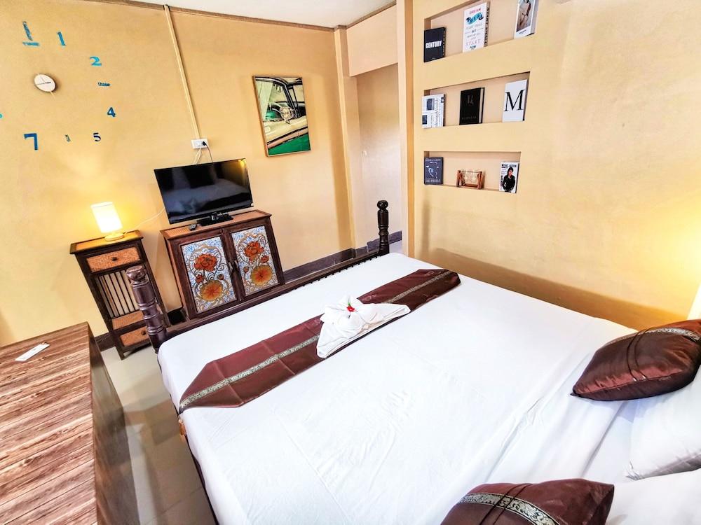 The Train Resort - Your Relaxing Resort with Large Pool & Jacuzzi - Tap to explore photos