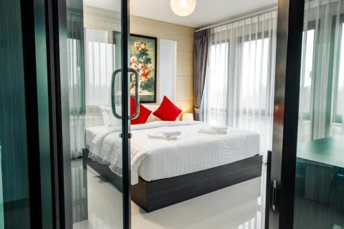 The Lucky Beach Ao Nang Room Type - Deluxe Junior Suite