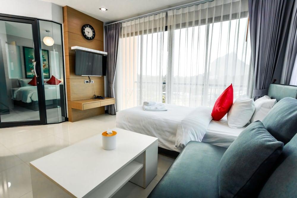 The Lucky Beach Ao Nang Room Type - Grand Deluxe Suite