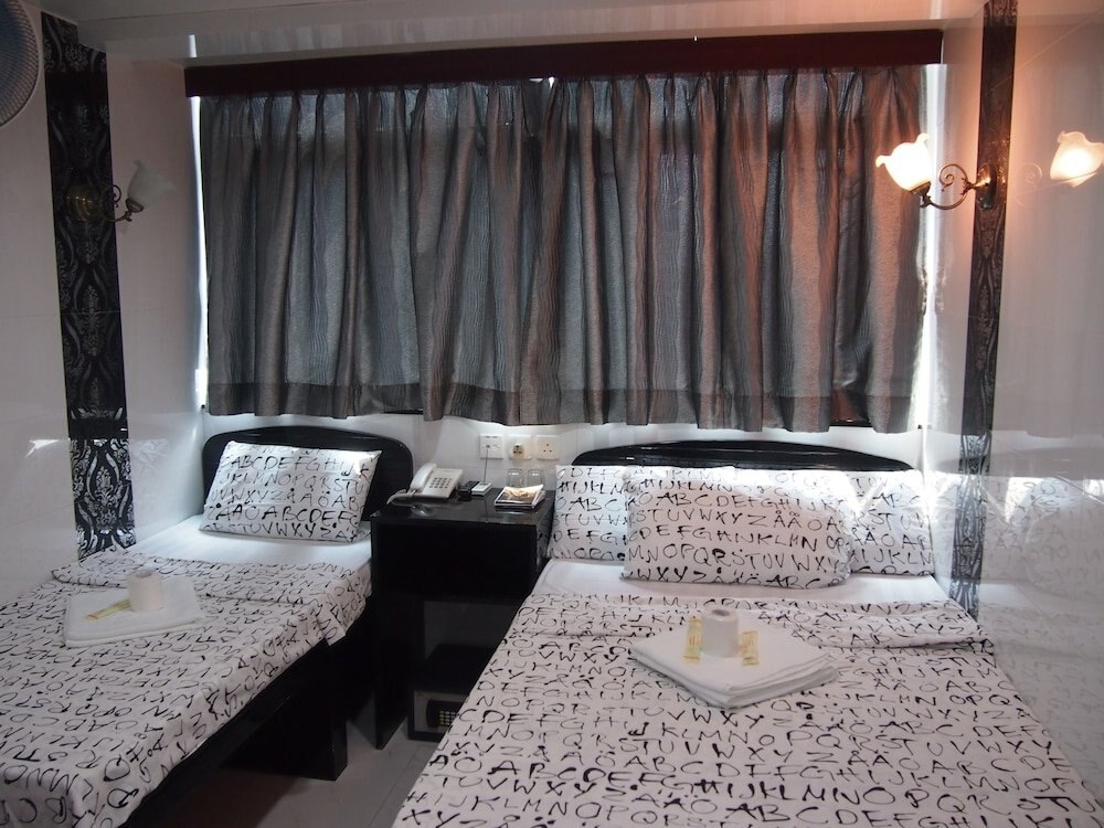 Premium Lounge Room Type - Triple Room