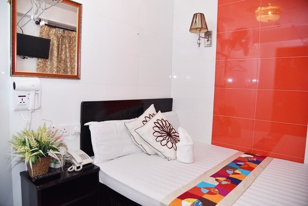 Premium Lounge Room Type - Standard Single Room
