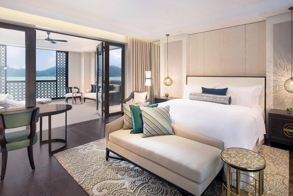 The St. Regis Langkawi by Marriott Room Type - Room, 1 King Bed, Sea View