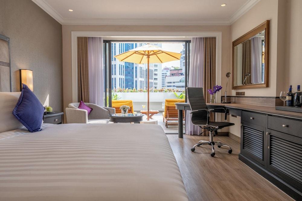 NH Bangkok Sukhumvit Boulevard  Room Type - City View Terrace