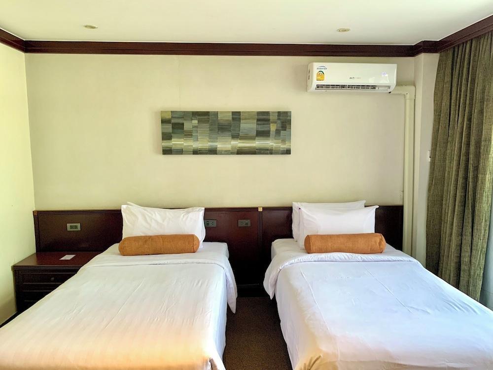 City Lodge Soi 9 Bangkok Room Type - Superior Twin Room, Garden View