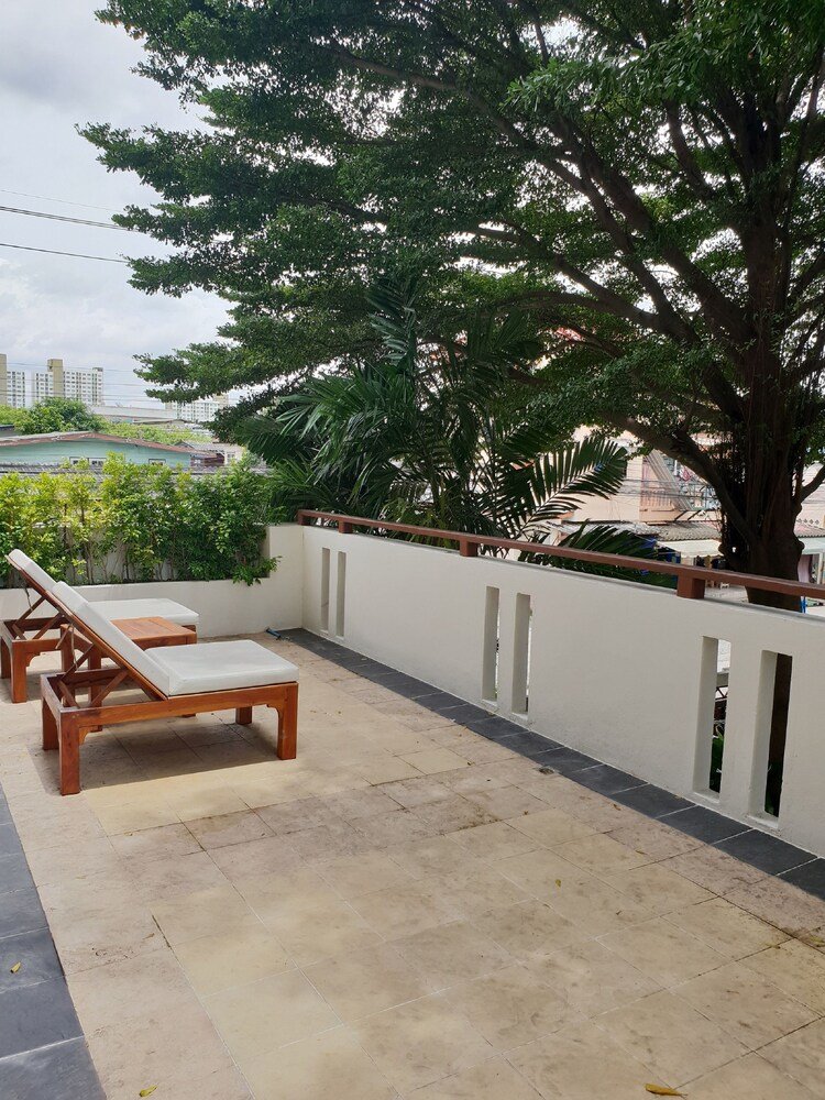 Lasalle Suites Hotel and Residence Room Type - One Bedroom Terrace Suite