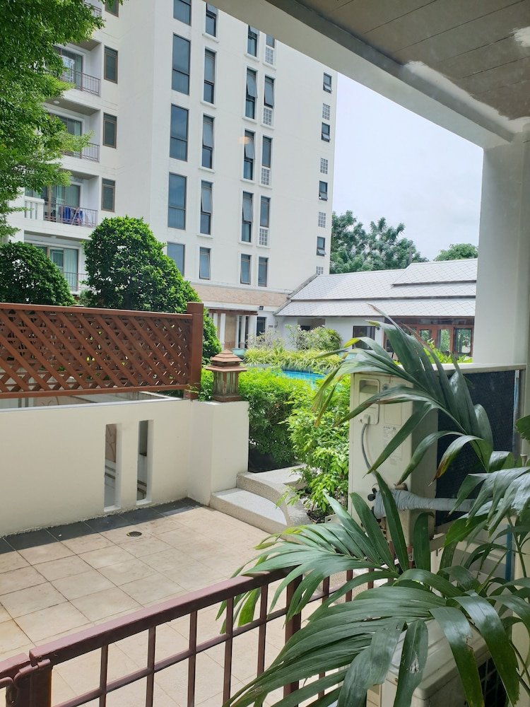 Lasalle Suites Hotel and Residence Room Type - One Bedroom Pool Access Suite