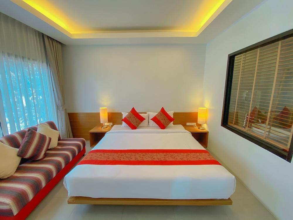 White Sand Halal House Krabi - Tap to explore photos