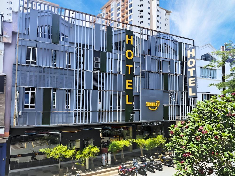 Smile Hotel Wangsa Maju