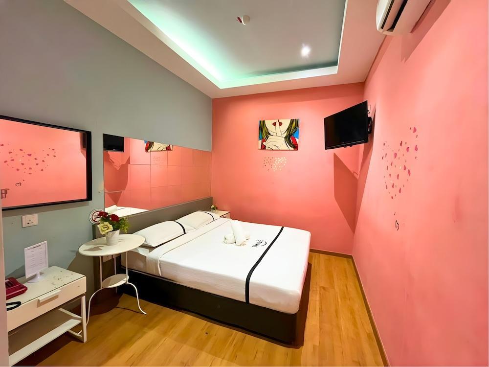 Smile Hotel Wangsa Maju Room Type - Double