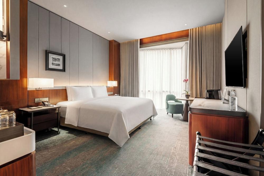 St. Giles Mid Valley Kuala Lumpur Room Type - Wau Deluxe King