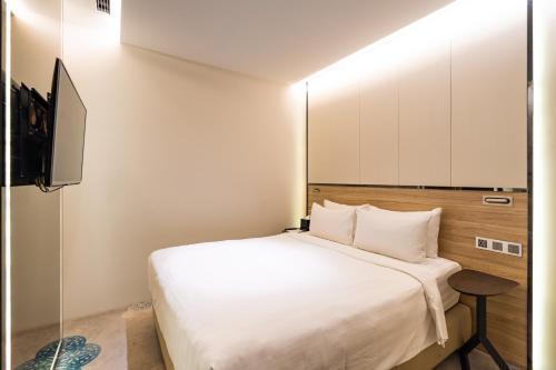 The Quay Hotel Room Type - Superior Double Room - without windows ll