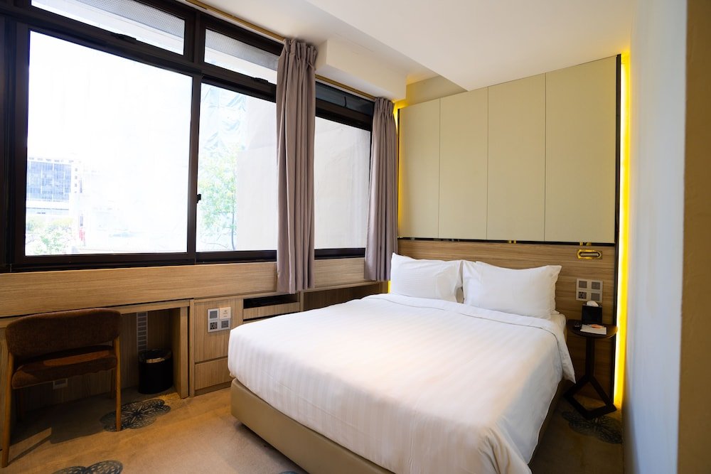 The Quay Hotel Room Type - Deluxe Double Room, City View The Quay Hotel Room Type - Deluxe Double Room, City View