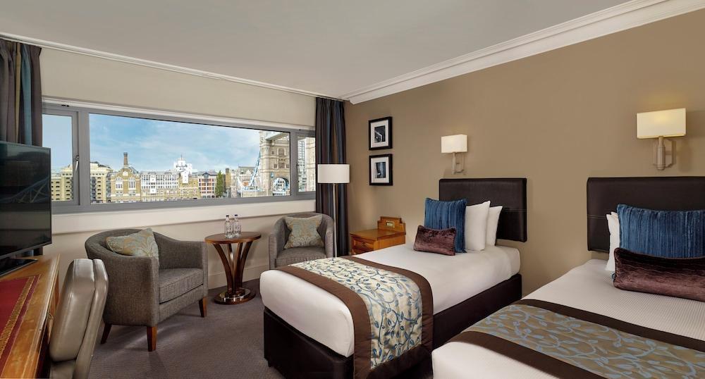 The Tower Hotel, by Thistle Room Type - Standard Twin Room, with Bridge View