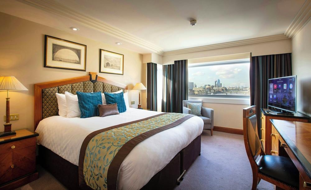 The Tower Hotel, by Thistle Room Type - Suite, 1 Double Bed