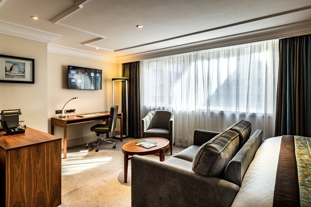The Marble Arch Hotel, by Thistle Room Type - Executive Room, 1 King Bed with Sofa bed The Marble Arch Hotel, by Thistle Room Type - Executive Room, 1 King Bed with Sofa bed