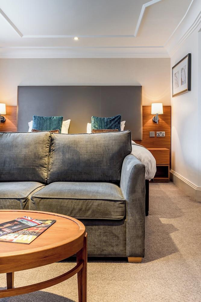 The Marble Arch Hotel, by Thistle