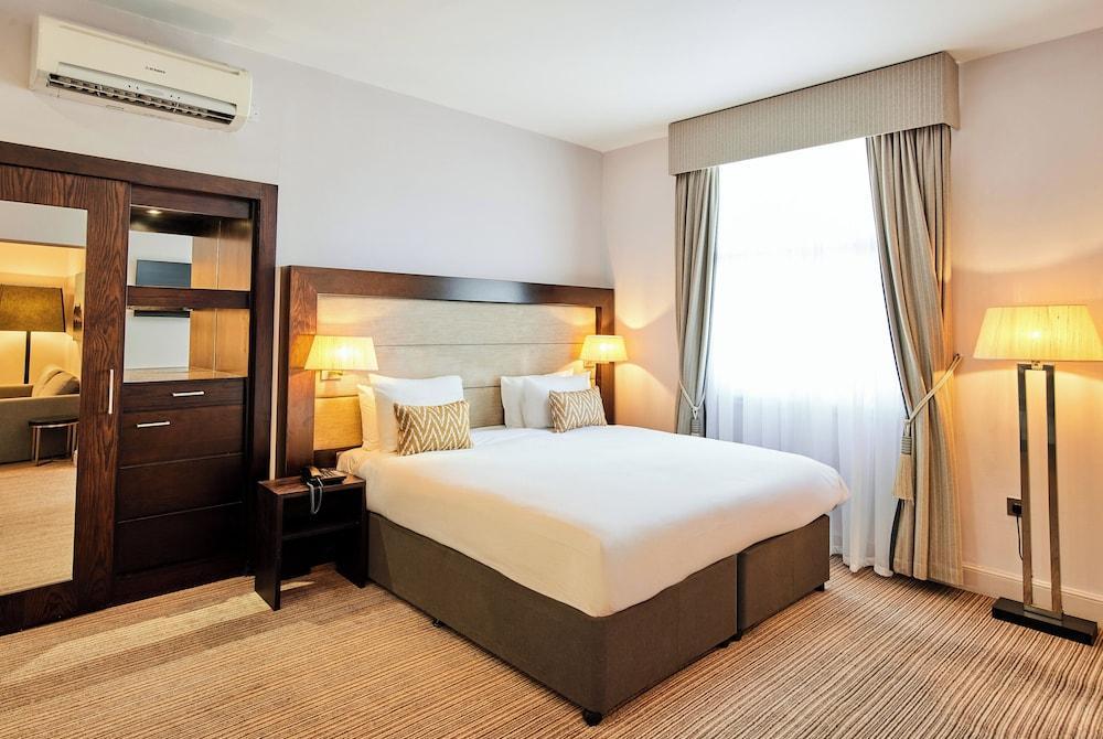 Thistle London Holborn Room Type - Junior Suite, 1 Double Bed with Sofa bed