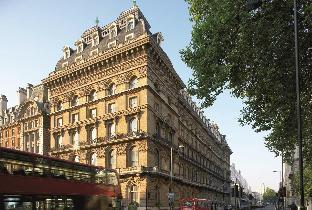 The Clermont London, Victoria - Tap to explore photos