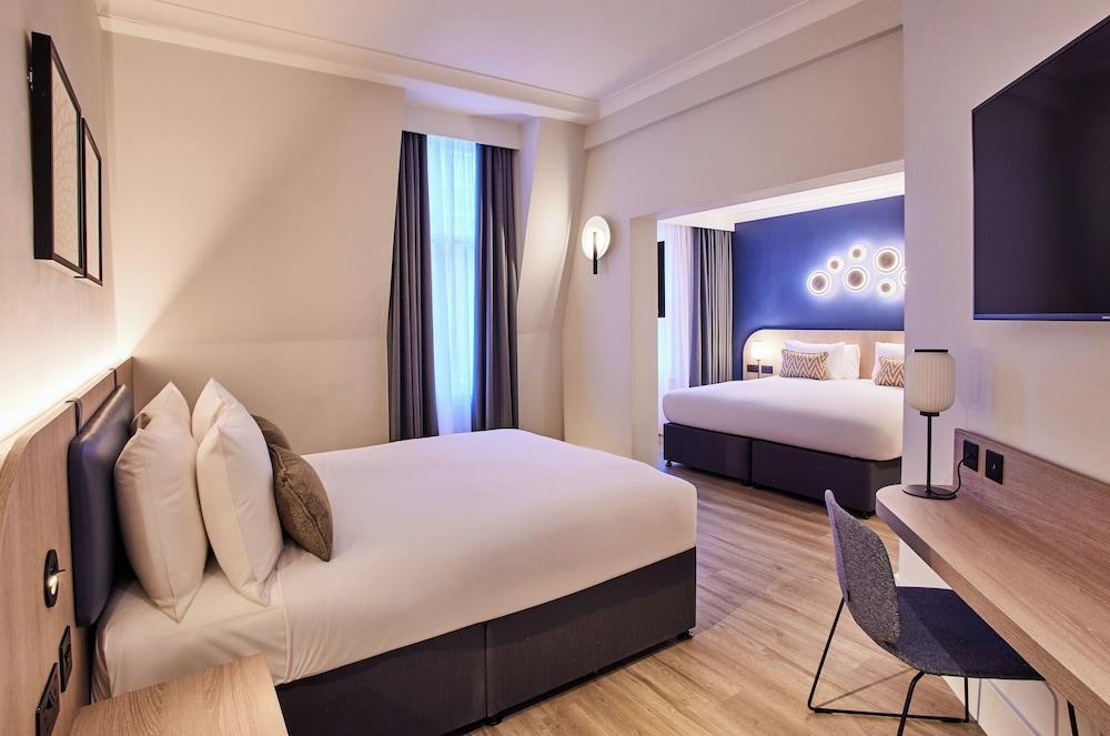 Thistle London Bloomsbury Park Room Type - Deluxe Family Room