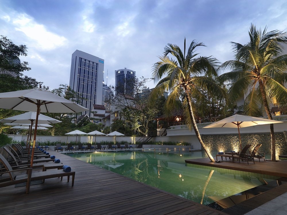 MiCasa All Suite Hotel - Tap to explore photos