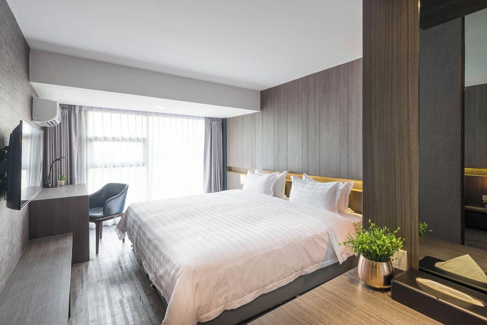 Fyn Hotel Room Type - Deluxe Room, 1 King Bed