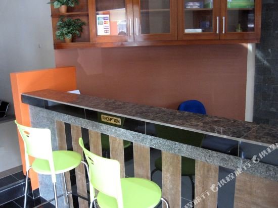 Fontana Residencia Guest House Jakarta Price Address Reviews