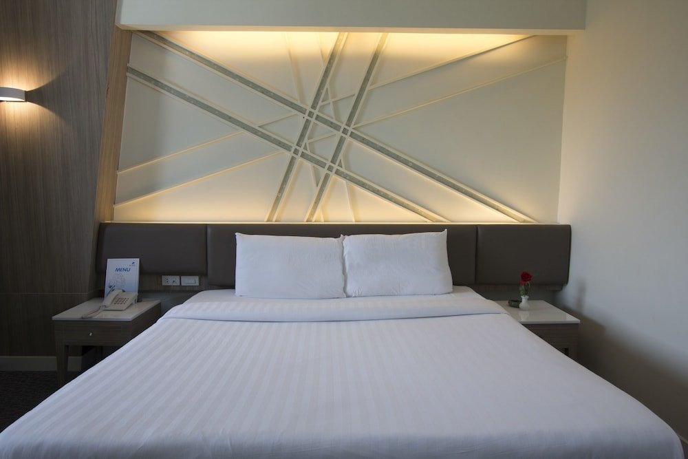 RD Hotel Room Type - Standard Double or Twin Room