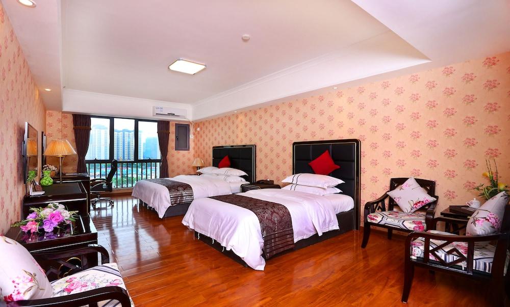 Guangzhou Easy Into the Theme Hotel - Tap to explore photos