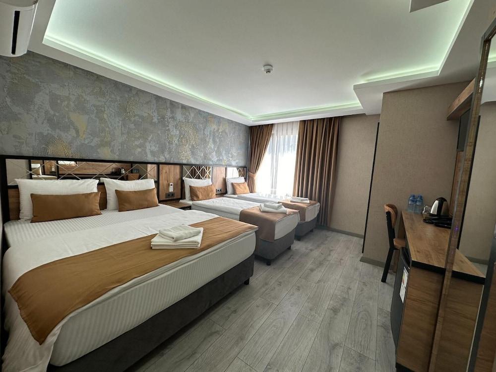 Boutique Dedem Hotel Room Type - Standard Room, 4 Bedrooms