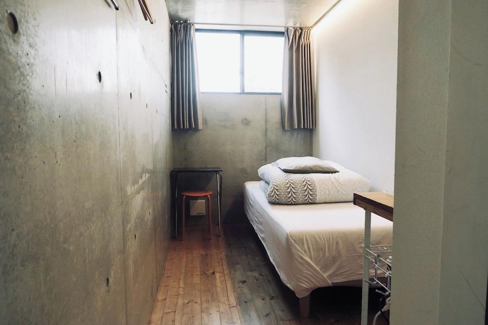 Kangaroo Hotel Room Type - Western Style Single Room