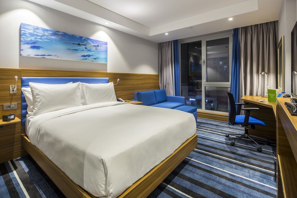 Hampton by Hilton Istanbul Kurtkoy Room Type - Room, 1 Queen Bed with Sofa bed, Smoking, Balcony Hampton by Hilton Istanbul Kurtkoy Room Type - Room, 1 Queen Bed with Sofa bed, Smoking, Balcony